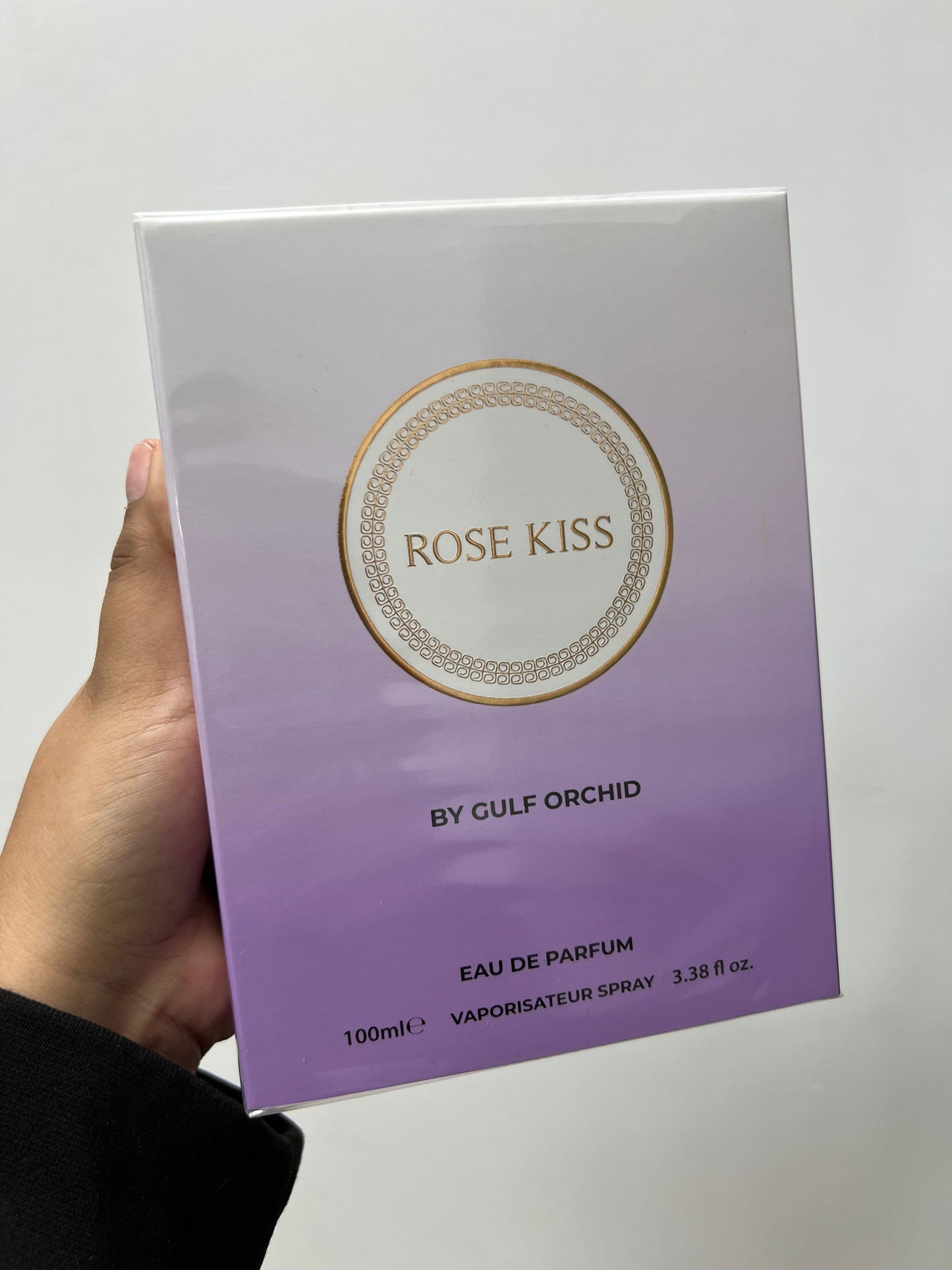 Rose kiss (woman)