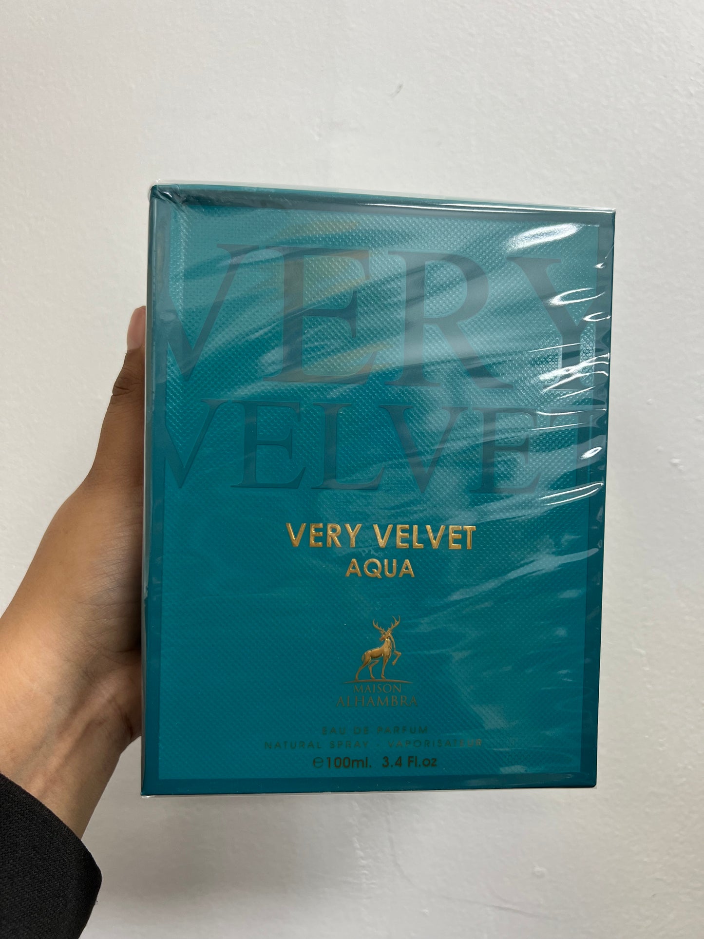 Very velvet Aqua (woman)